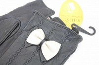 Женские кожаные перчатки Shust Gloves чёрные 373s2 М