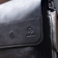 Мужская кожаная сумка через плечо Grande Pelle 11333