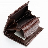 Женский лаковый кожаный кошелек PE DR. BOND PEW44-1 brown