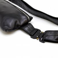 Кожаная сумка на пояс Tarwa ga-1818-4lx