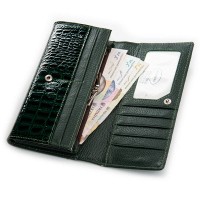 Женский лаковый кожаный кошелек PE DR. BOND PEW1-V green
