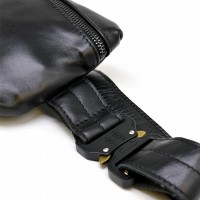 Кожаная черная сумка на пояс TARWA ga-1818-3md