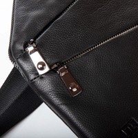 Мужская кожаная сумка слинг BRETTON 9186-50 black