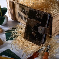 Кожаный картхолдер Hi Art «7 wonders of the world» CH-06 Crystal Olive