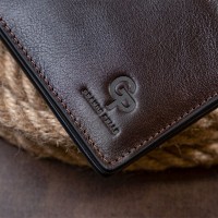 Мужское кожаное портмоне Amico  GRANDE PELLE 11307 Коричневое
