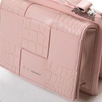 Женская сумочка из кожезаменителя FASHION 22 8905 pink