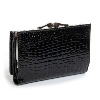 Женский кожаный лаковый кошелек SERGIO TORRETTI FEW214 black