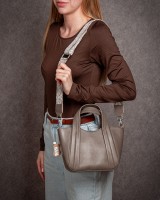 Женская кожаная сумка ALEX RAI 97718-9 l.grey