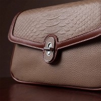 Молодежная женская кожаная сумка через плечо Vintage 22620 