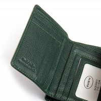 Женский кожаный кошелек Bright DR. BOND WS-31 green