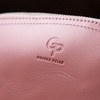 Женская кожаная косметичка Amelin GRANDE PELLE 11299 Пудровая