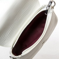 Женская сумочка из кожезаменителя FASHION 22 2819 white