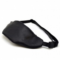 Кожаная черная сумка на пояс Tarwa ra-3036-3md