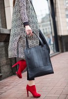 Женская кожаная сумка BlankNote Бэтси черная - BN-BAG-10-G-KR