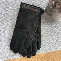 Женские кожаные перчатки Shust Gloves чёрные 747s1 S